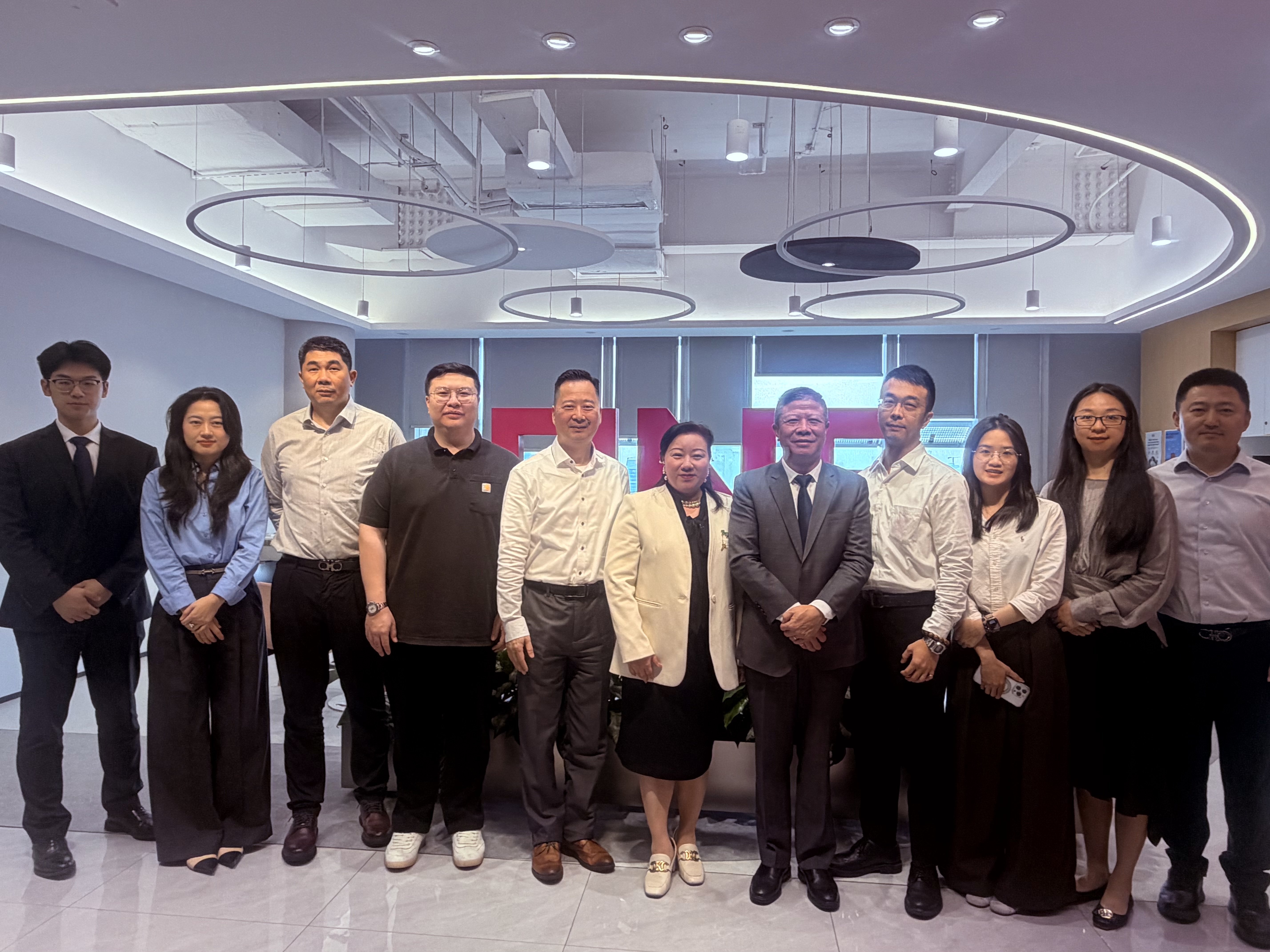 Senior managements of the Shining Ocean Logistics Group visited ONE.